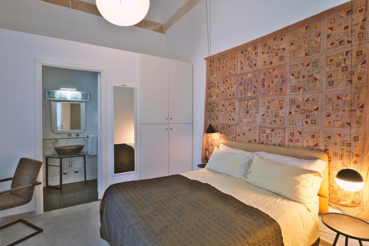 レッチェ パラッツォ ロロ Bed & Breakfast エクステリア 写真